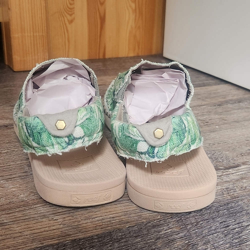 Reef Women's Escape Sling Sandal Size 9 Green Tropical Palm Print - Picture 6 of 9